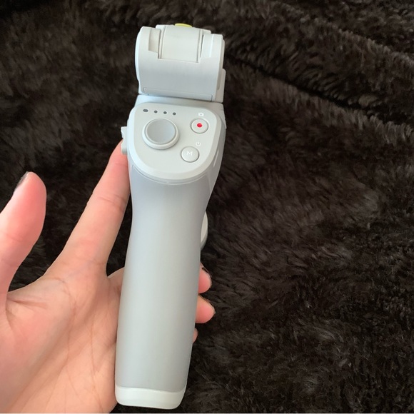 DJI OM 4 - Handheld 3-Axis Smartphone Gimbal Stabilizer - Picture 14 of 16